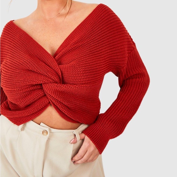 NEW•16•Minimalist Brick Red Twist Reversible Sweater - Picture 2 of 12
